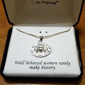 Well behaved women quote necklace